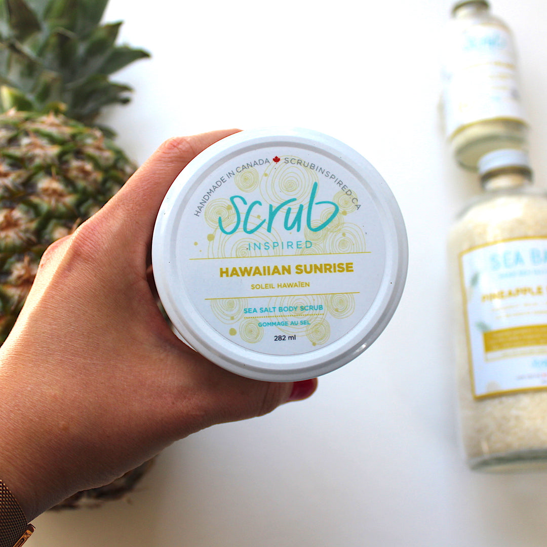 🍍 When cocktail hour meets shower time 🍍